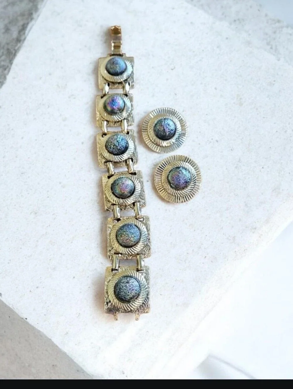 Vintage Gold-Tone Iridescent Stone Clip Earrings and Bracelet‎ Set